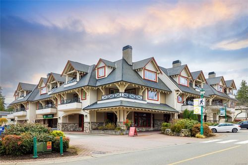 204-222 Second Ave, Qualicum Beach, BC, V9K0A4 | Card Image