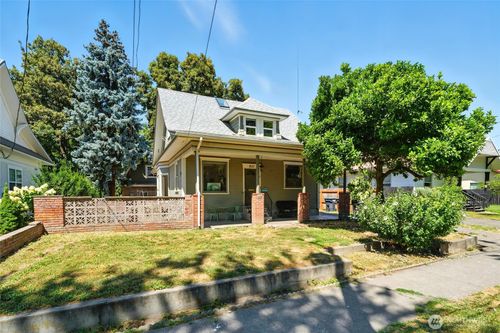 821 Valencia St, Walla Walla, WA, 99362-1353 | Card Image