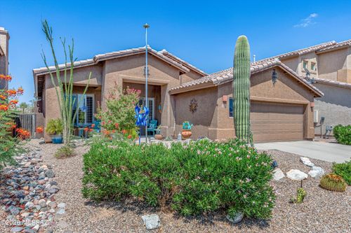 13737 N Carlynn Cliff Dr, Oro Valley, AZ, 85755-5722 | Card Image