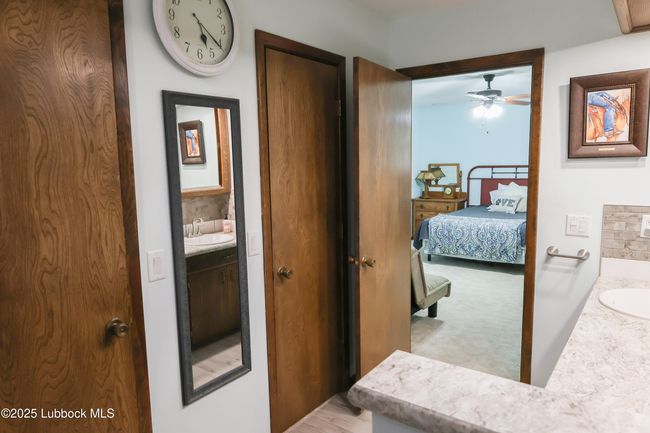 2512 Holliday St, House other with 3 bedrooms, 2 bathrooms and null parking in Plainview TX | Image 16