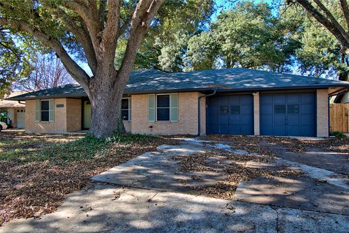 9202 Quail Meadow Dr, Austin, TX, 78758-6540 | Card Image