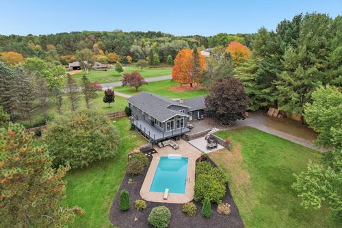 1252 Rolling Hills Trl, Hudson, WI, 54016-6851 | Card Image
