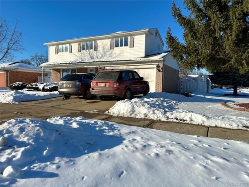 25112 Madden St, Taylor, MI, 48180-3279 | Card Image