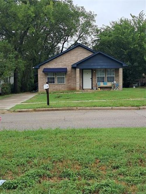 837 C St Se, Ardmore, OK, 73401-8451 | Card Image