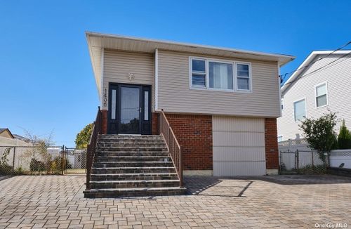 1406 Cayuga Avenue, North Bellmore, NY, 11710 | Card Image