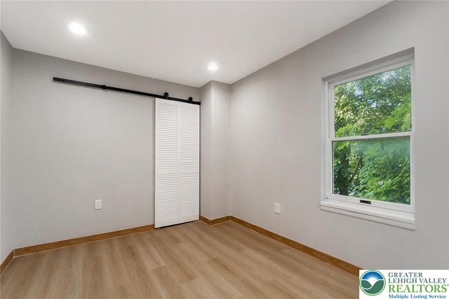 226 Fern St, House other with 4 bedrooms, 2 bathrooms and null parking in Jim Thorpe PA | Image 25