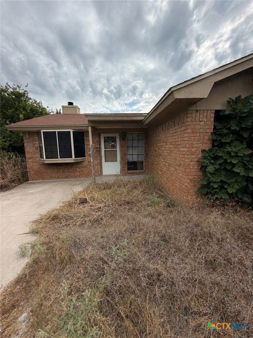 285 Pecos Ln, Kempner, TX, 76539-5513 | Card Image
