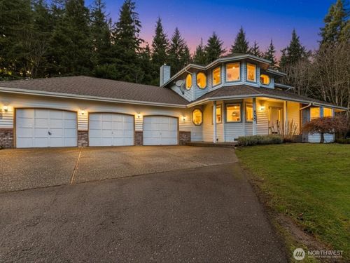 8020 184th Drive Se, Snohomish, WA, 98290 | Card Image