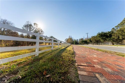 120 Brookberry Dr, Jamestown, NC, 27282-9730 | Card Image