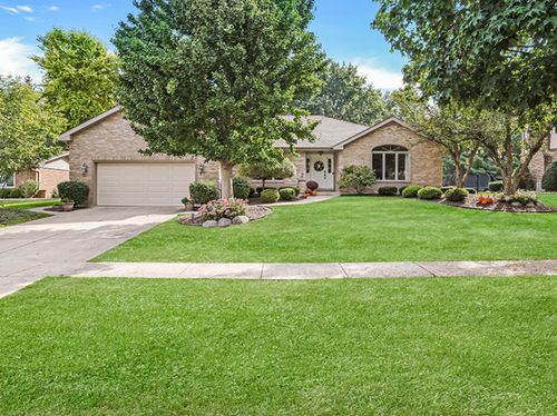13755 S Golden Oak Dr, Homer Glen, IL, 60491-8677 | Card Image