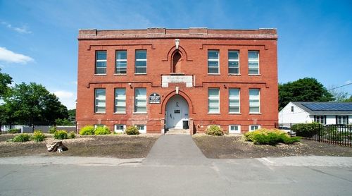 108 Harrison St, Haverhill, MA, 01830-4851 | Card Image