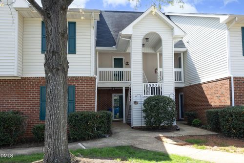 521 Renshaw Ct, Cary, NC, 27518-8846 | Card Image