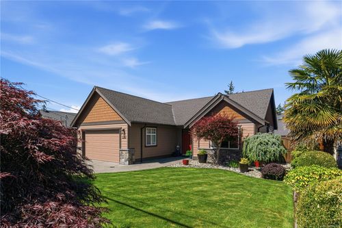 736 Temple St, Parksville, BC, V9P1A9 | Card Image