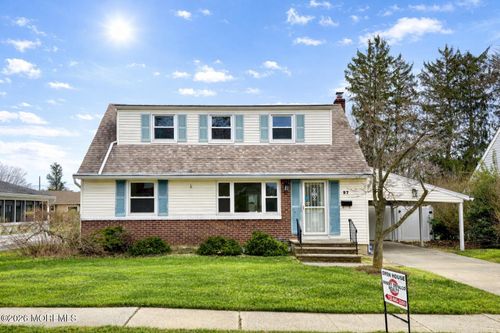 27 Runyon Ave, Freehold, NJ, 07728-1822 | Card Image