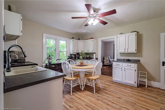 631 Hillcrest Rd, Home with 4 bedrooms, 2 bathrooms and null parking in Simcoe ON | Image 17