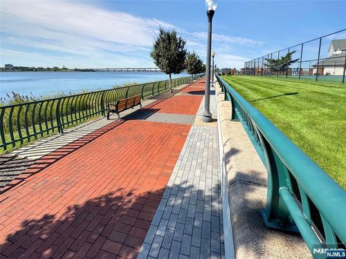 20 Redwood, Jersey City, NJ, 07305 | Card Image