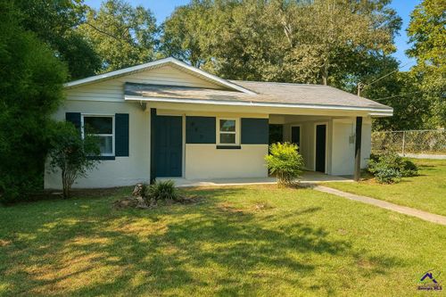 402 Johns Rd, Warner Robins, GA, 31093-1852 | Card Image