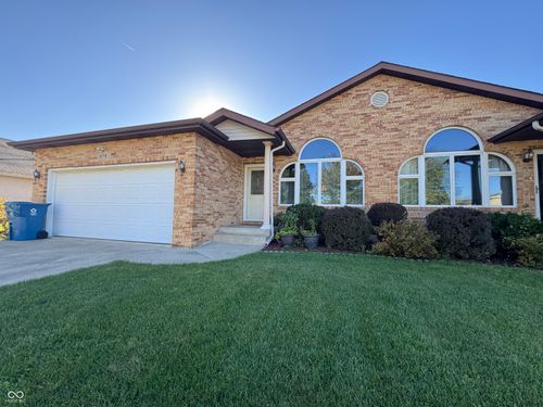 10716 Pike St, Winfield, IN, 46307-8221 | Card Image