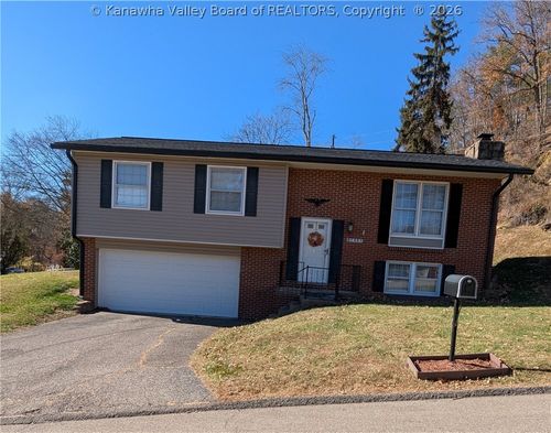 1501 Susan Rd, South Charleston, WV, 25303-2921 | Card Image