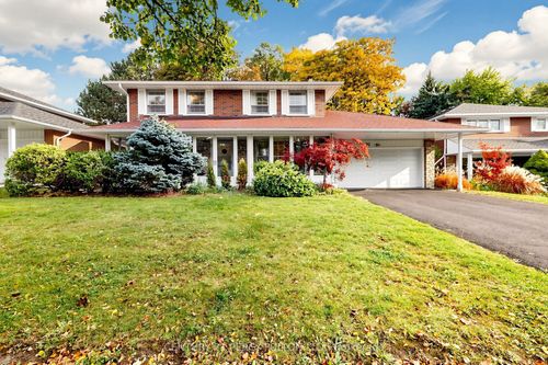 20 Zircon Crt, North York, ON, M2H2A1 | Card Image