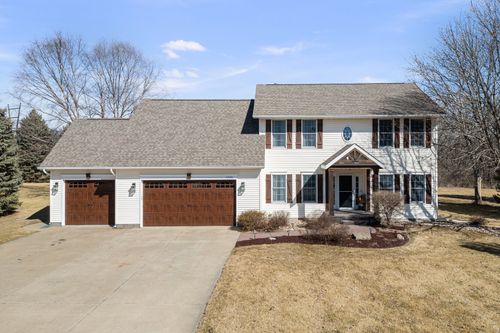 12381 71st Ave, Blue Grass, IA, 52726-9617 | Card Image