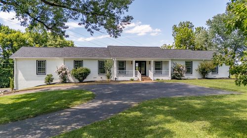 2208 Bowman Rd, Franklin, TN, 37064-4916 | Card Image