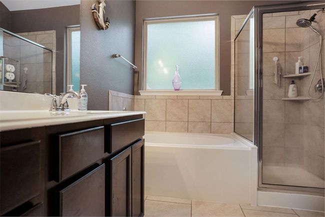 18819 Deer Trace Dr, House other with 3 bedrooms, 2 bathrooms and 2 parking in Crosby TX | Image 16