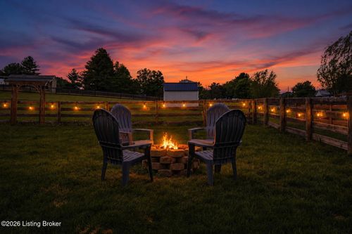 301 Copper Creek Dr, Mt Washington, KY, 40047-5863 | Card Image