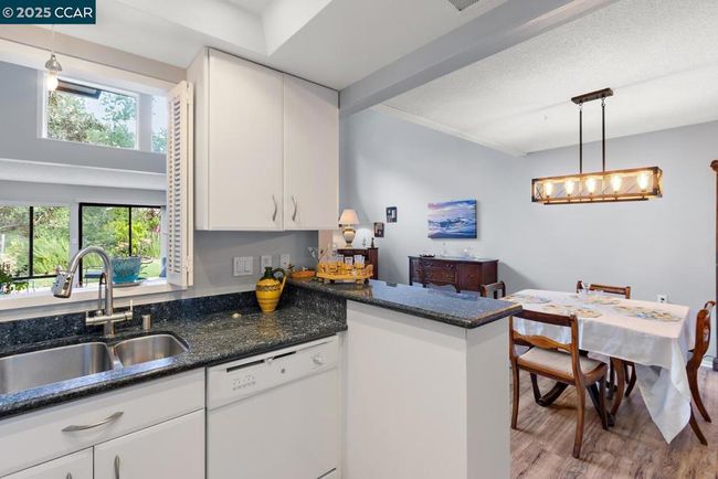 APT-1 - 1244 Singingwood Ct, Townhouse with 2 bedrooms, 2 bathrooms and 1 parking in Walnut Creek CA | Image 14