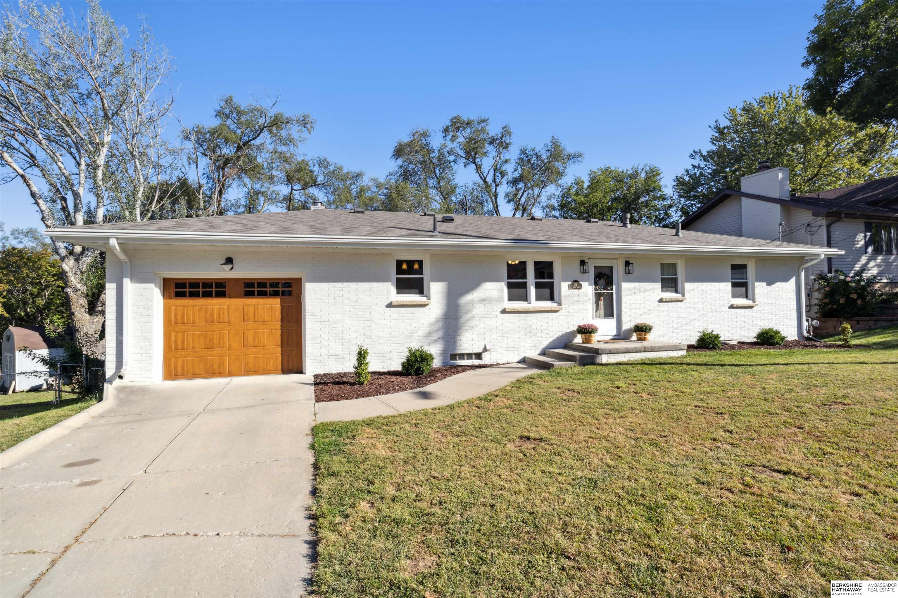 Ridge Dr, Council Bluffs, IA 51503