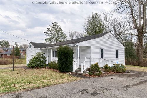 5202 Teays Valley Rd, Scott Depot, WV, 25560-6802 | Card Image