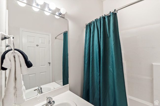 Primary en suite full bathroom | Image 9