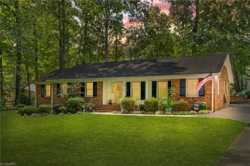 4904 Forest Oaks Drive, Greensboro, NC, 27406 | Card Image