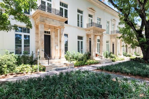 647 Almeria Ave, Coral Gables, FL, 33134-5602 | Card Image