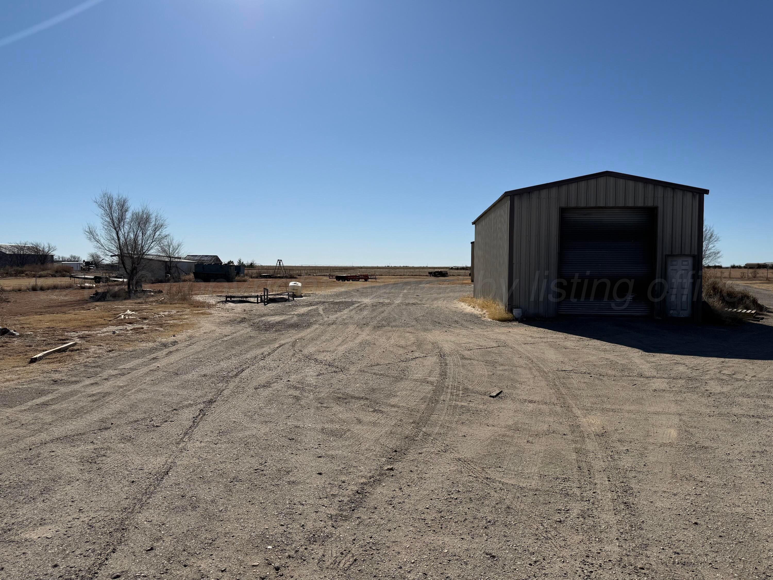 Commercial Sale in Pampa 2