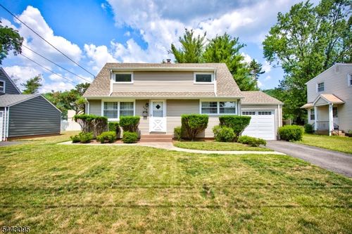 448 Warfield Rd, North Plainfield, NJ, 07063-1713 | Card Image