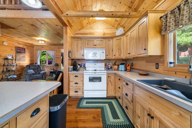 Kitchen | Image 8