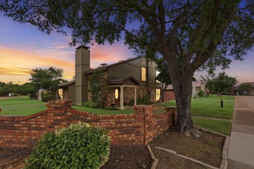 1500 Timber Creek Rd, Flower Mound, TX, 75028-1129 | Card Image