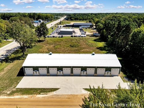 4-16772 124th Ave, Nunica, MI, 49448-9700 | Card Image