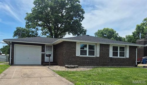 3209 Newell Dr, Granite City, IL, 62040-5160 | Card Image