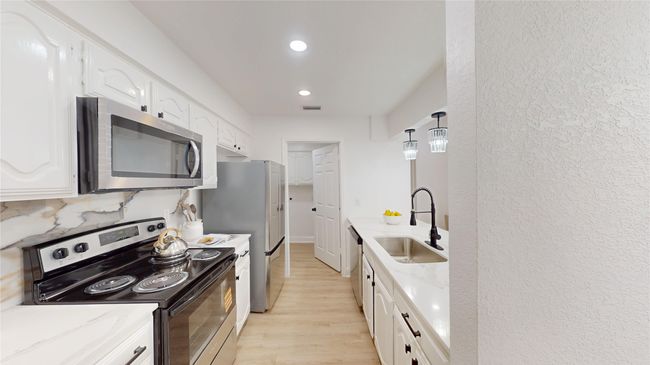 605 Via Miramonte, House other with 2 bedrooms, 2 bathrooms and null parking in Mesquite TX | Image 8