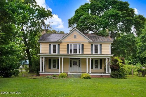 105 W Wayne St, Fremont, NC, 27830-8000 | Card Image