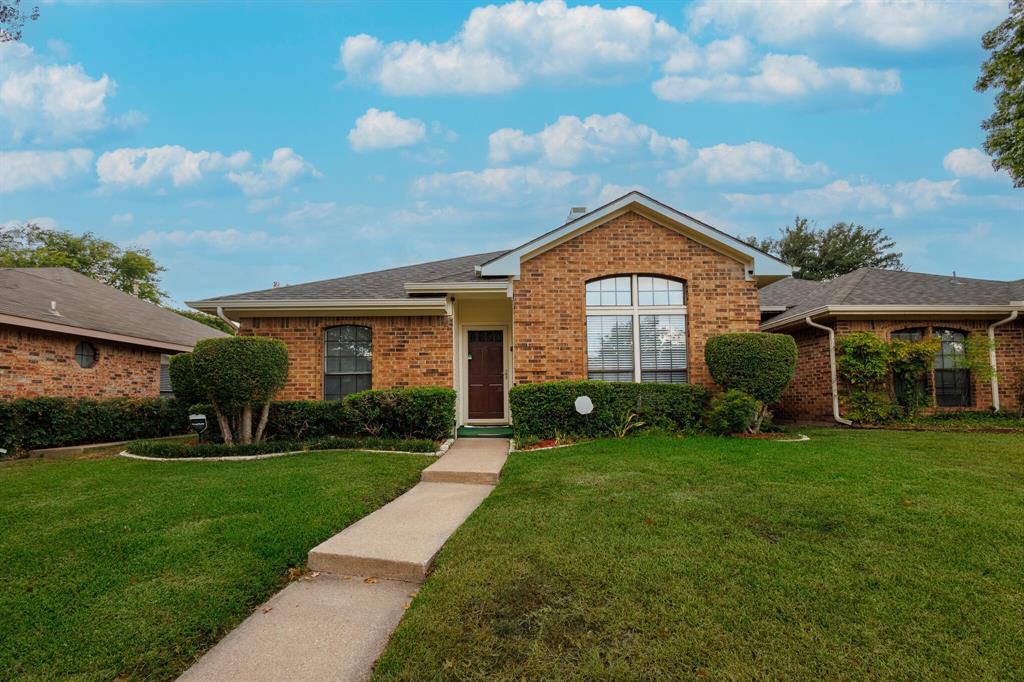 Peakwood Dr, Garland, TX 75044