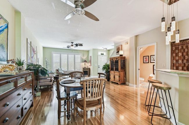 12472 Country White Cir, Townhouse with 2 bedrooms, 2 bathrooms and null parking in TAMPA FL | Image 11