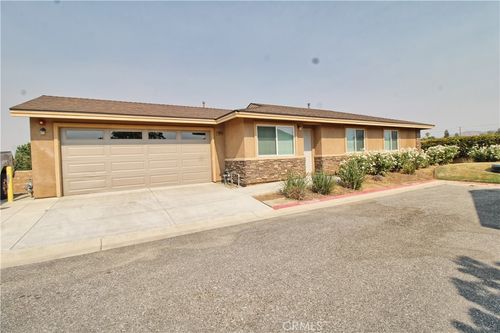34610 Pinewood Ct, Yucaipa, CA, 92399-5700 | Card Image