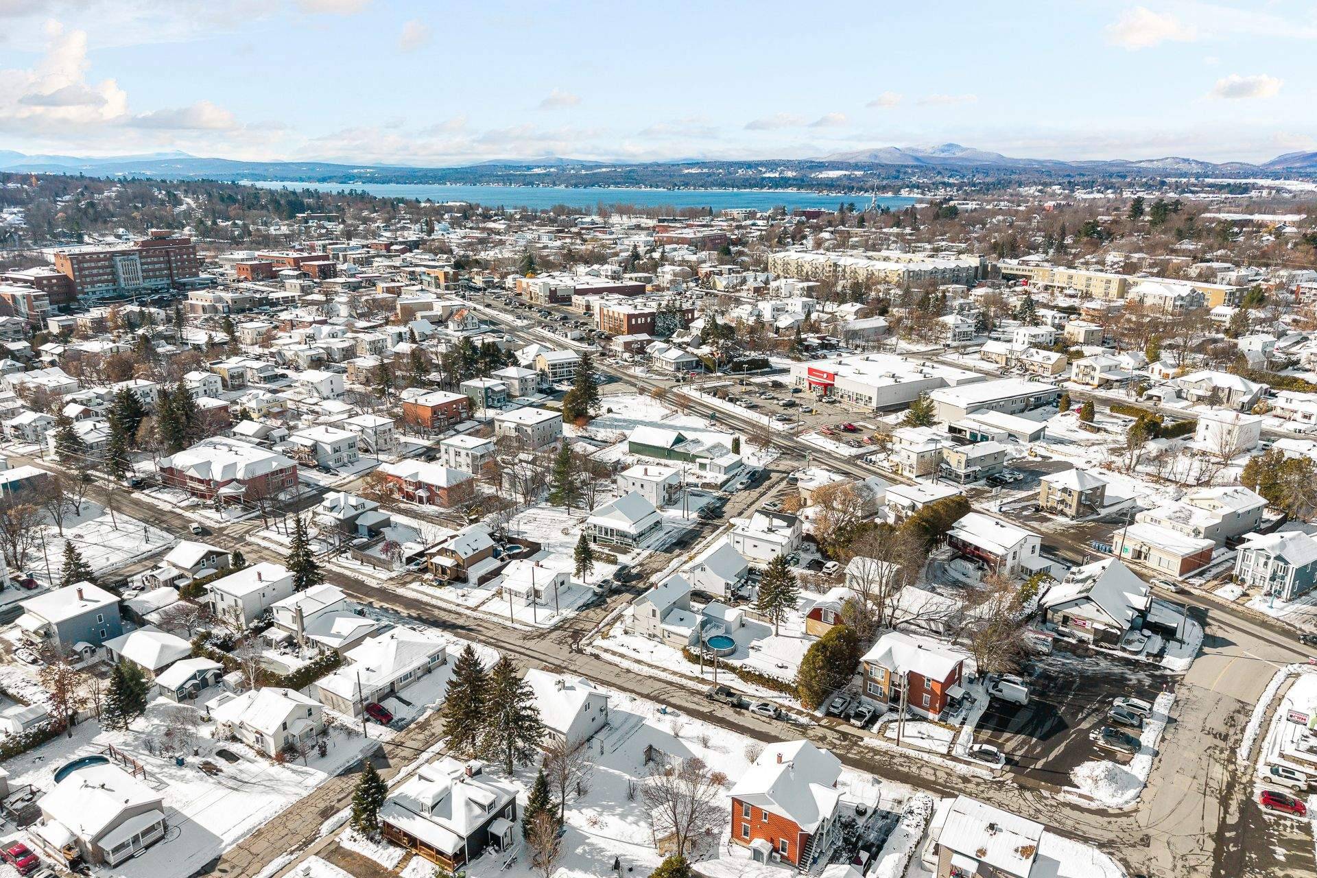 Land in Magog 4