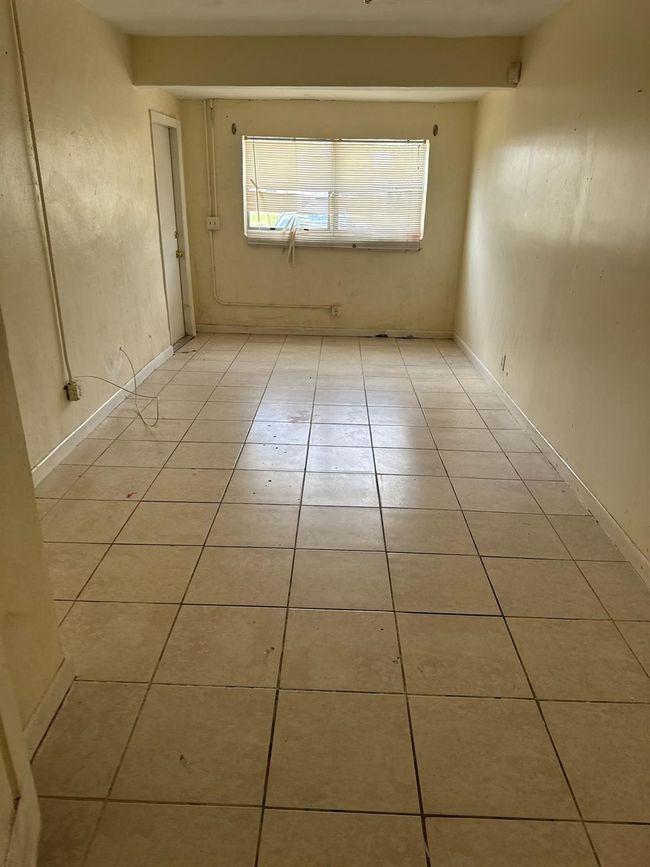 3271 Nw 18 Th St, House other with 4 bedrooms, 1 bathrooms and null parking in Lauderhill FL | Image 6