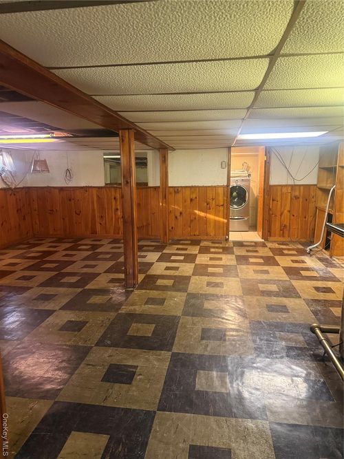 896 School Dr, North Baldwin, NY, 11510-1123 | Card Image