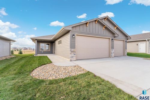 921 Brek Ave, Brandon, SD, 57005 | Card Image