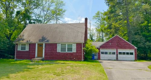 2 Wyndemere Rd, Bloomfield, CT, 06002-1715 | Card Image